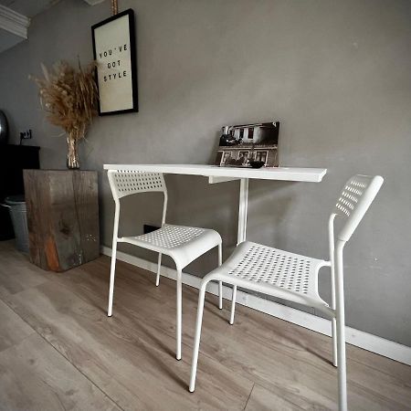 Littleneighbour Apartman Pingjum Kültér fotó