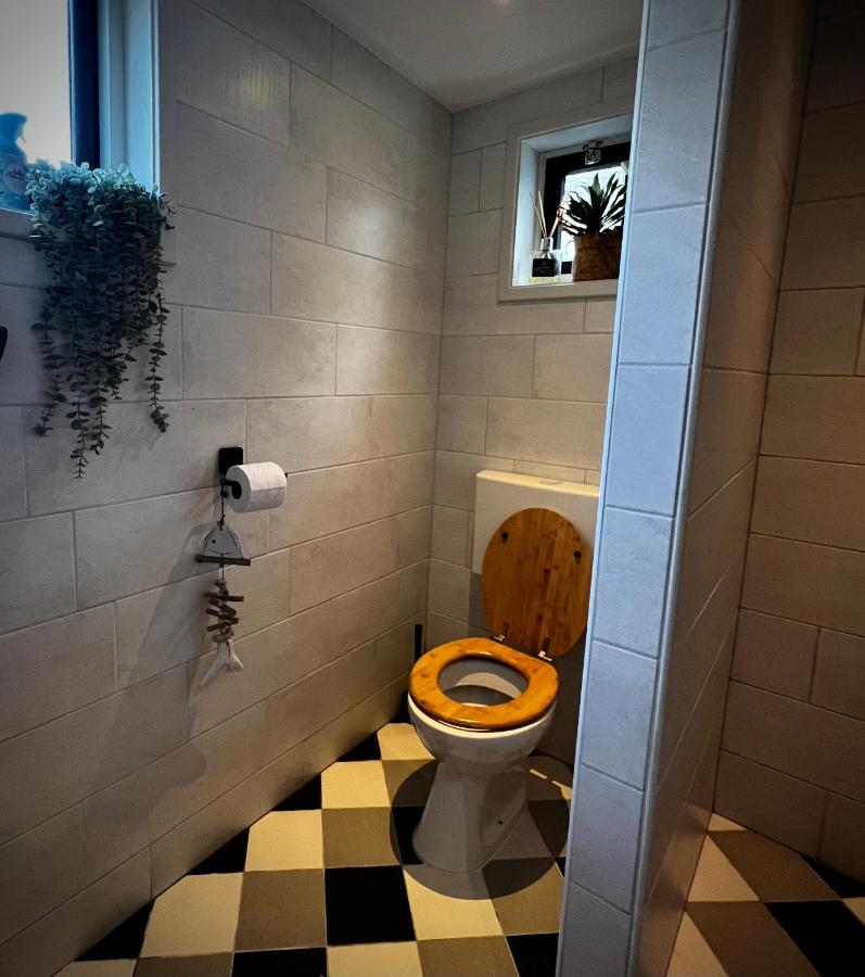 Littleneighbour Apartman Pingjum Kültér fotó